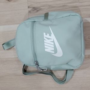 🌝Nike Mint Green Back Pack